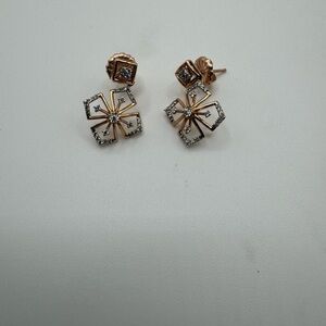 14kt Rose Gold and Lab Grown Diamond Flower Shaped Earrings
